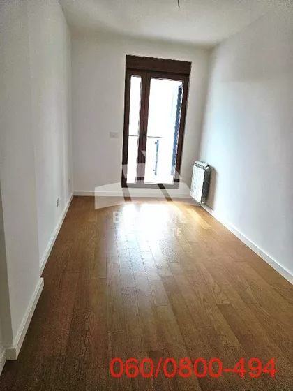 Krfska | 4zida.rs