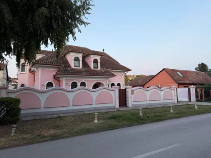 Kertvaroš | 4zida.rs