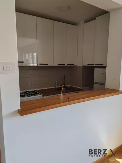 Jugovićevo | 4zida.rs