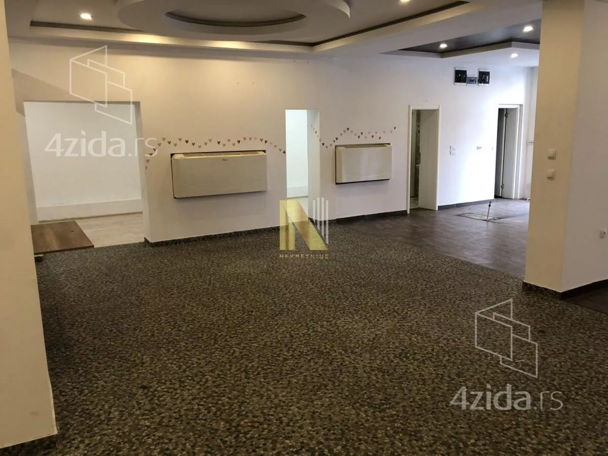 Lokal | 4zida