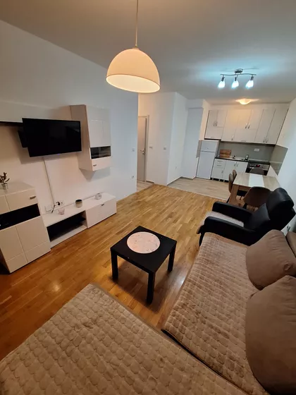 Hadži Ruvimova | 4zida.rs