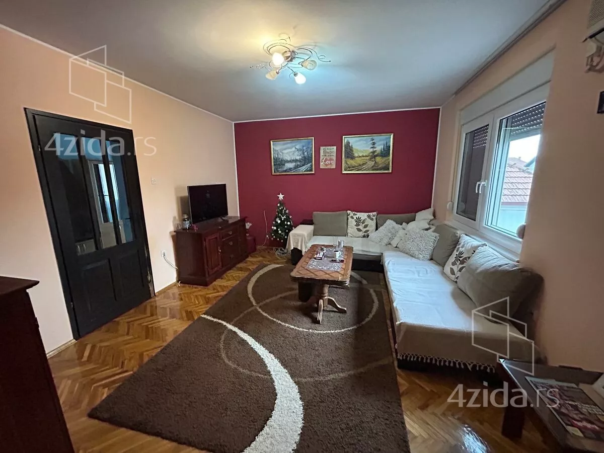 3-etažna kuća | 4zida