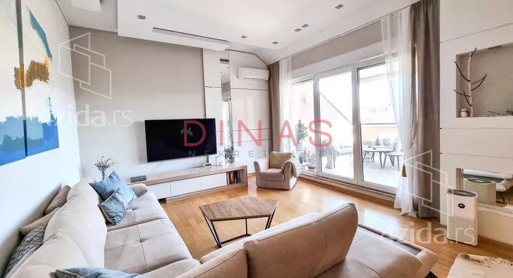 Petosoban stan | 4zida