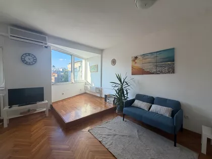 Ustanička | 4zida.rs