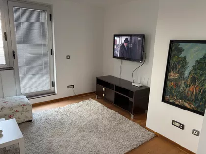 Trgovačka 7 | 4zida.rs