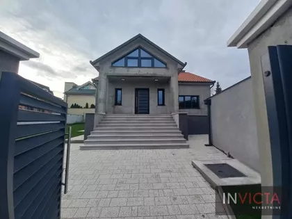 Sremska Kamenica | 4zida.rs