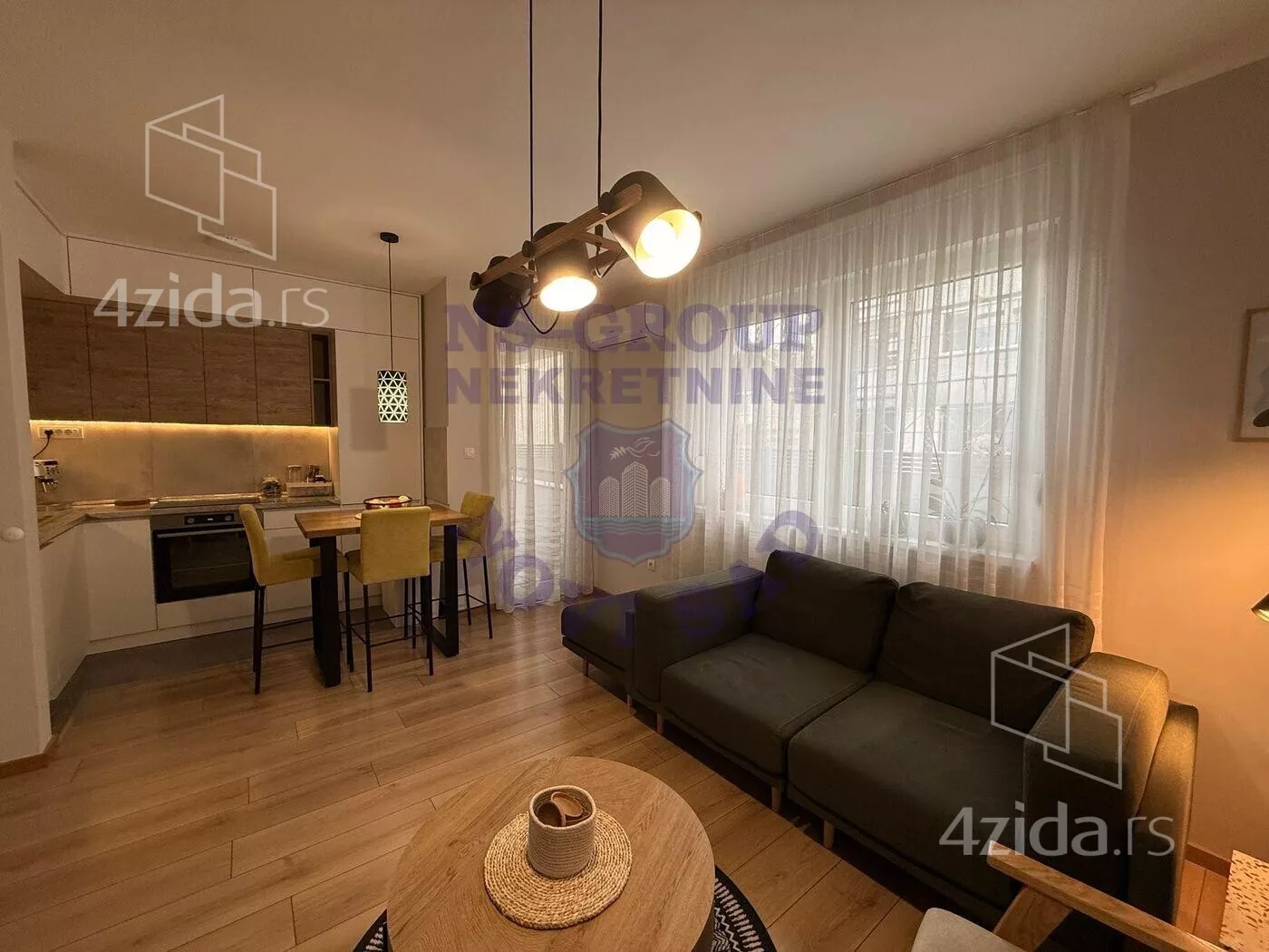 Dvoiposoban stan | 4zida