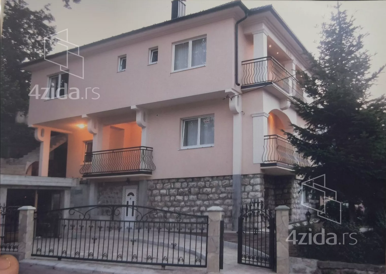 3-etažna kuća | 4zida