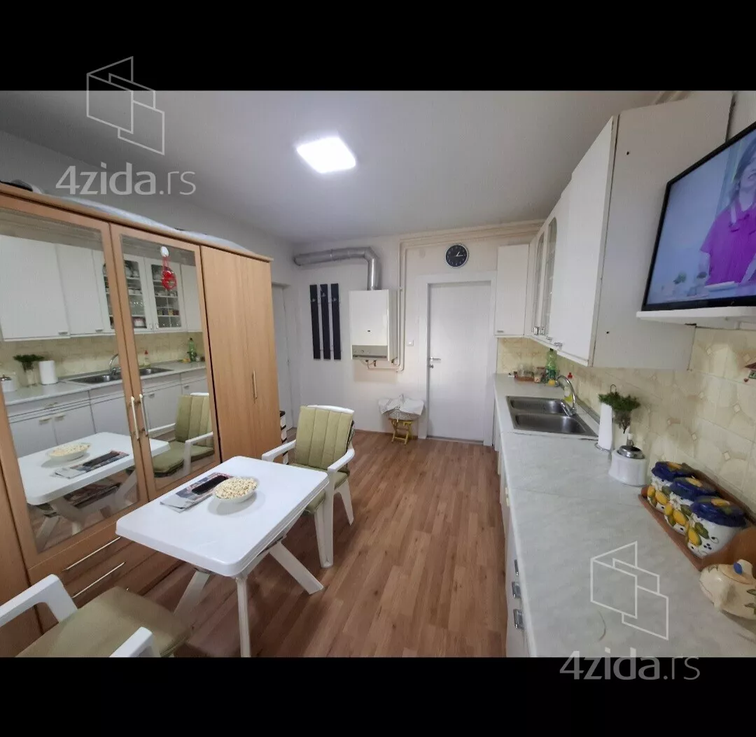 3-etažna kuća | 4zida