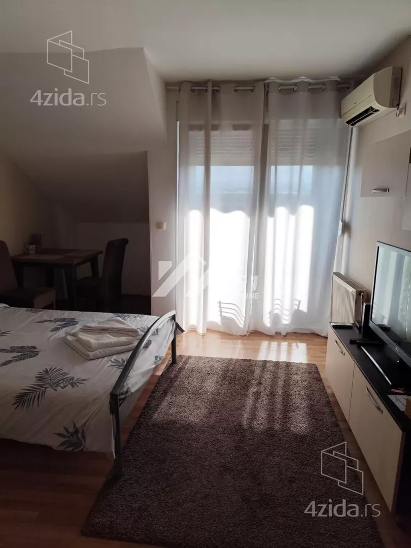 Garsonjera | 4zida