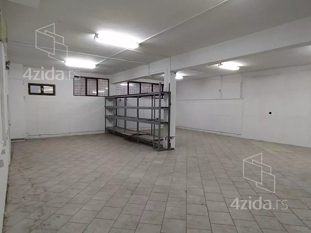 Poslovni prostor | 4zida