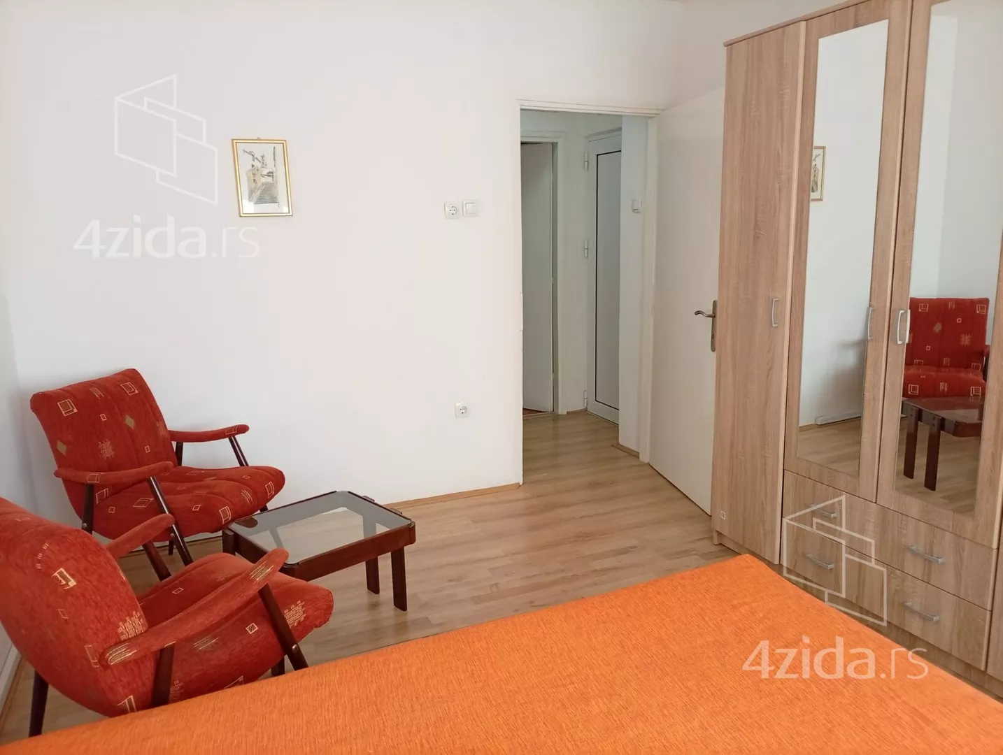 Jednoiposoban stan | 4zida