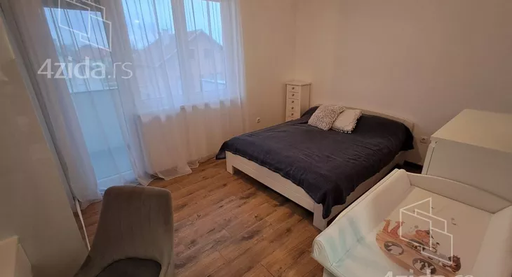 Četvoroiposoban stan | 4zida