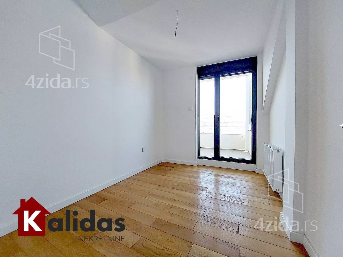 Petosoban stan | 4zida