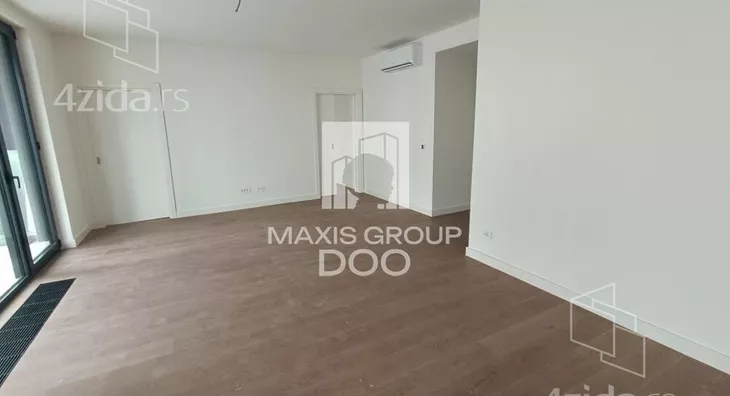 Šestosoban stan | 4zida