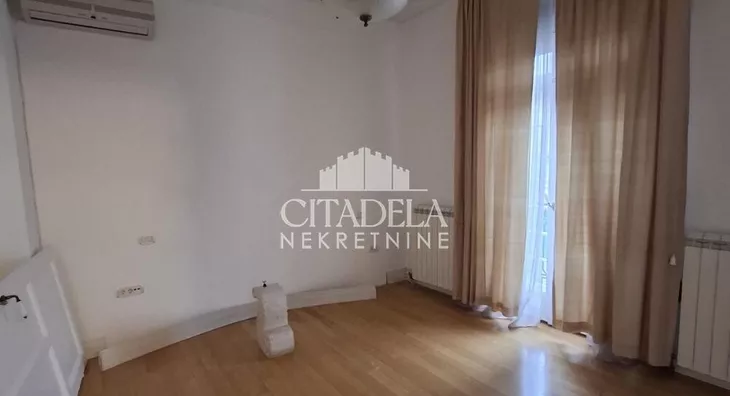 4-etažna kuća | 4zida