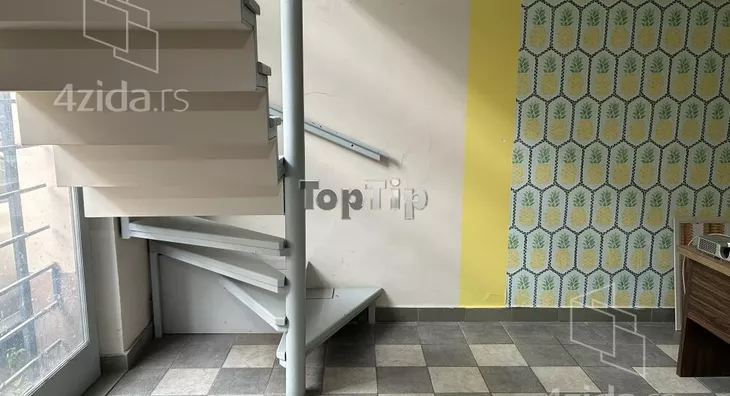 Lokal | 4zida
