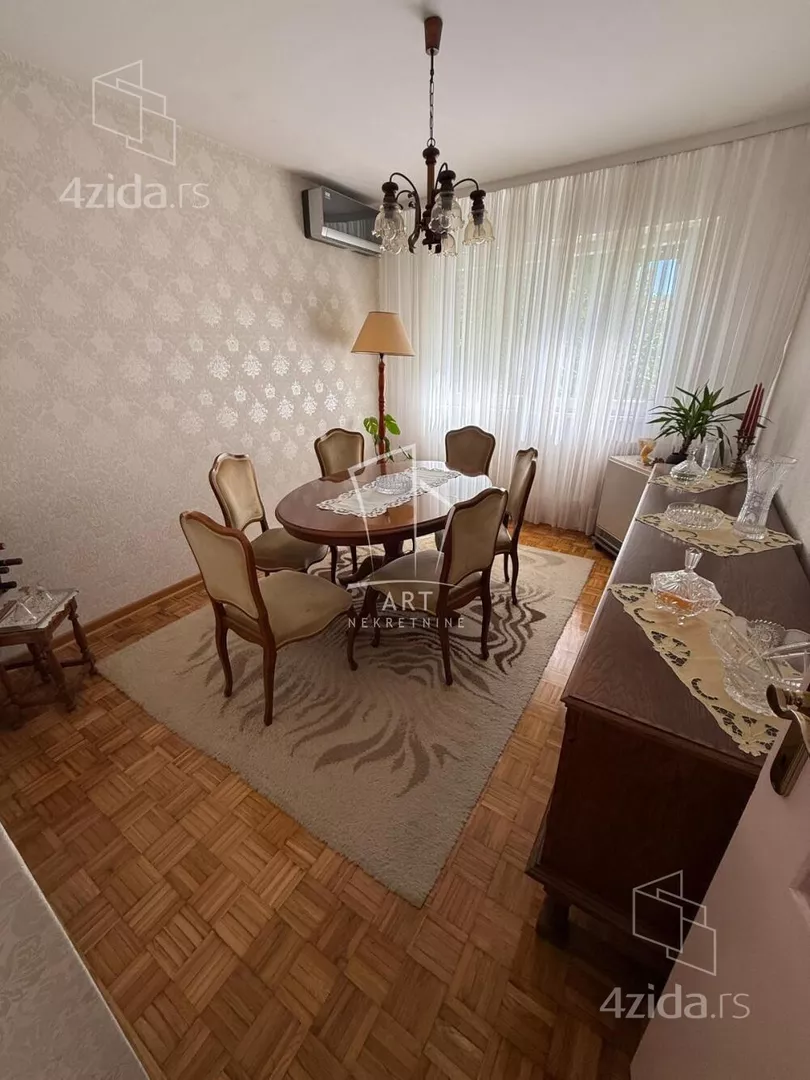 Četvorosoban stan | 4zida