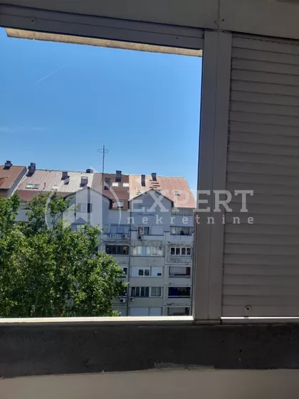 Pariske komune | 4zida.rs