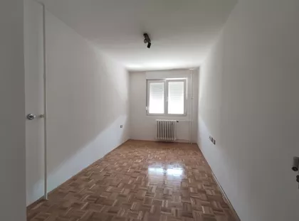 Pariske Komune | 4zida.rs