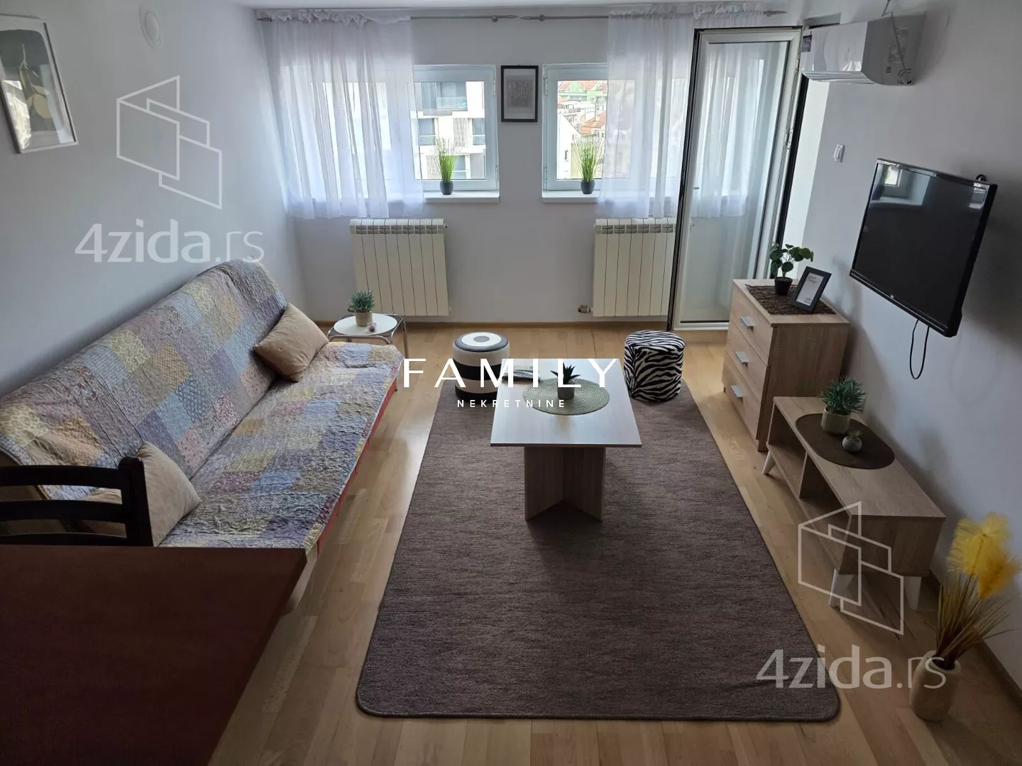 Jednoiposoban stan | 4zida