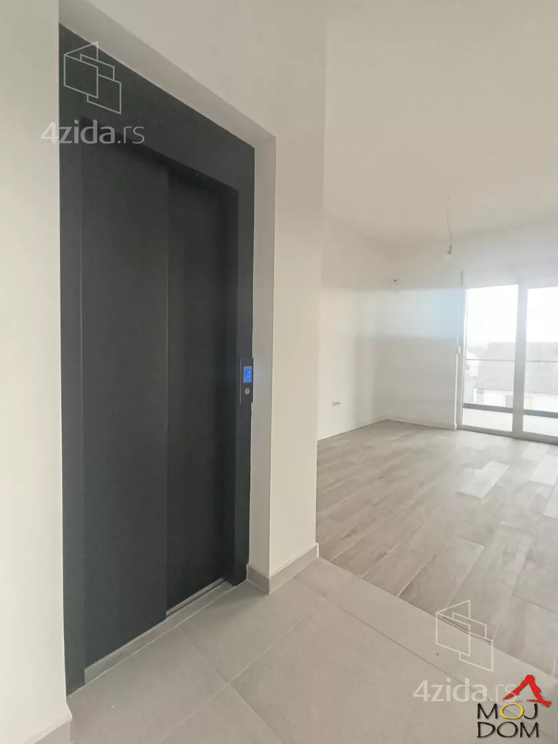 Troiposoban stan | 4zida