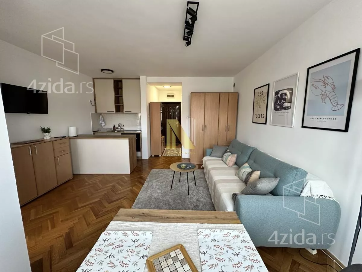 Garsonjera | 4zida
