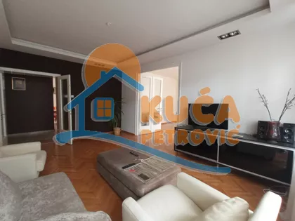 Obrenovićeva | 4zida.rs