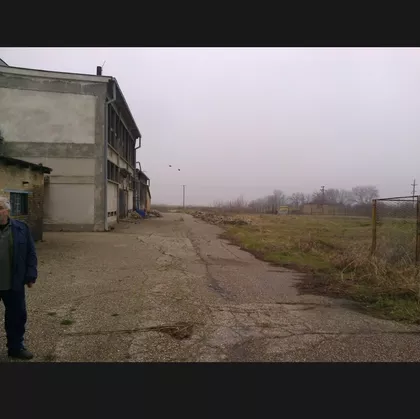 Radnicka bb | 4zida.rs