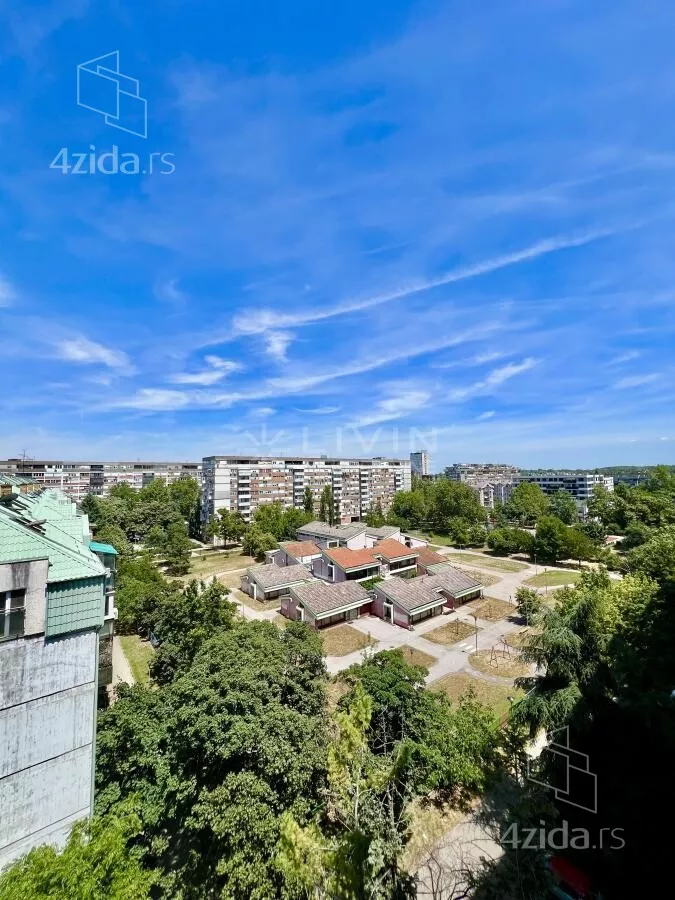 Šestosoban stan | 4zida