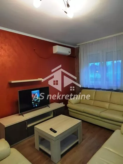 Stepa Stepanović | 4zida.rs