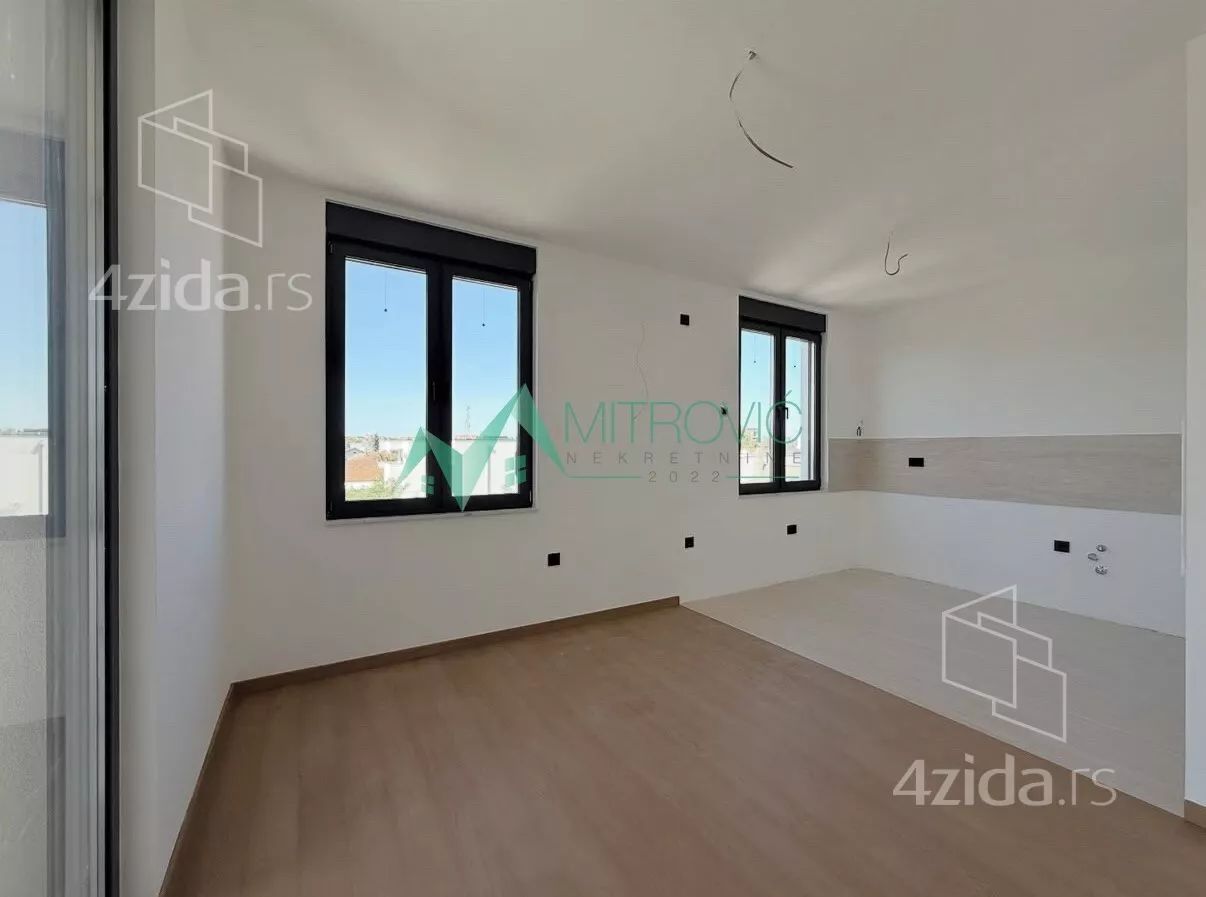 Petosoban stan | 4zida