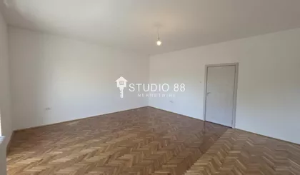Žitni Trg | 4zida.rs