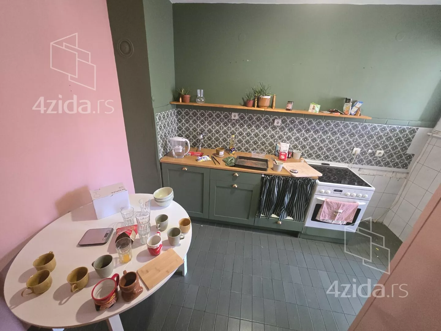 Četvorosoban stan | 4zida