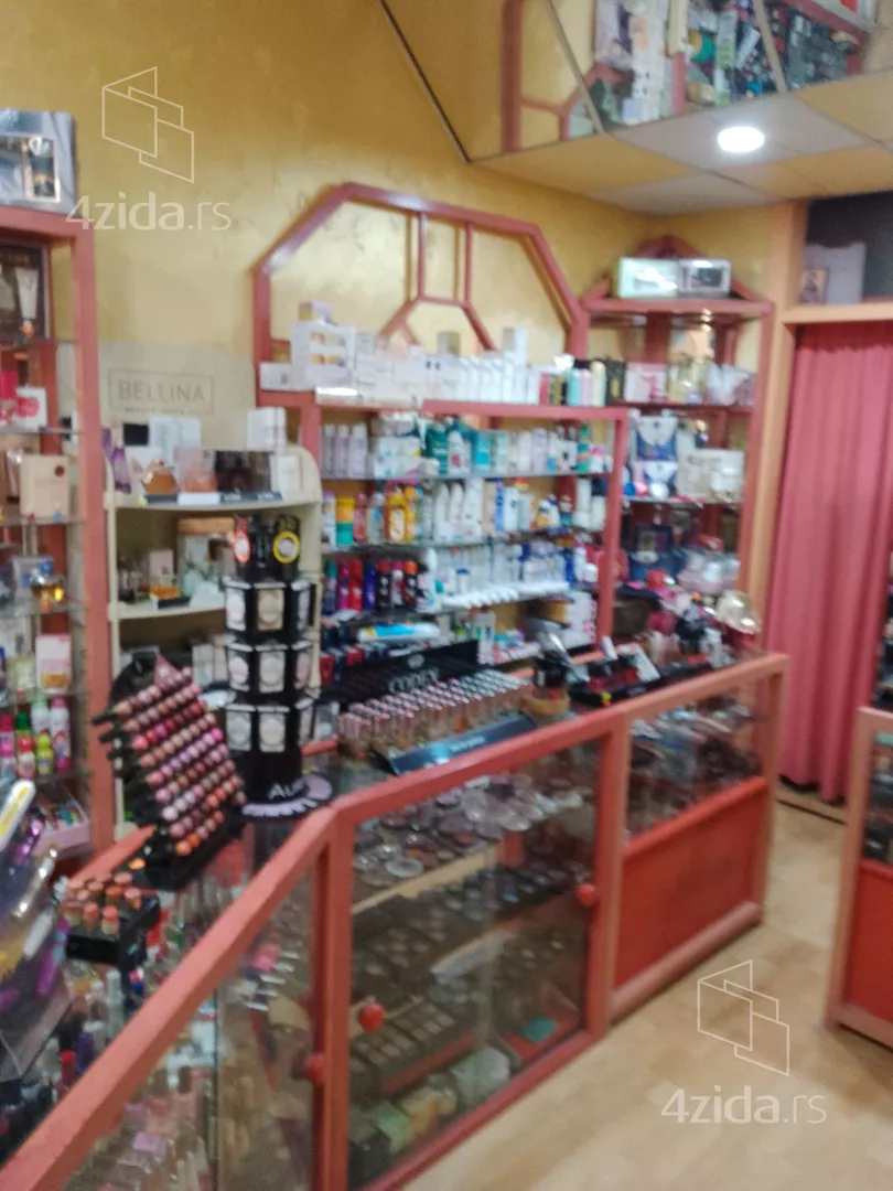 Lokal | 4zida
