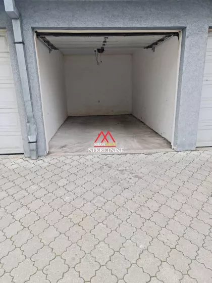 Jovana Subotića | 4zida.rs