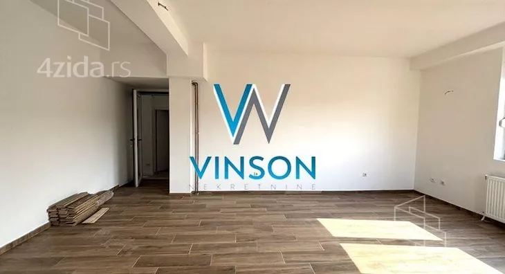 Četvoroiposoban stan | 4zida