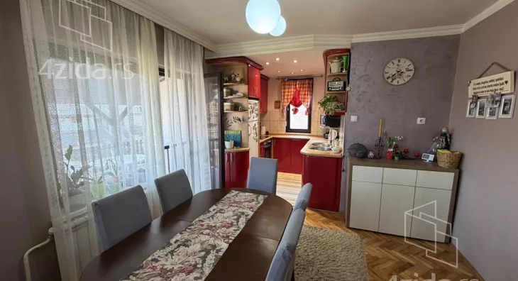 Četvorosoban stan | 4zida