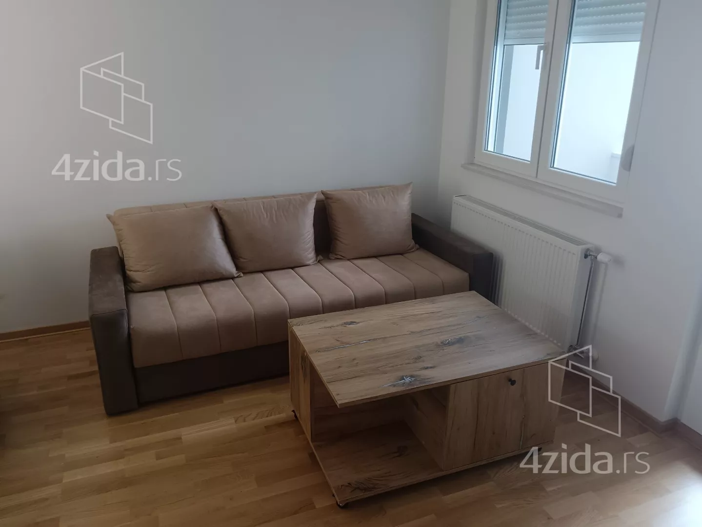 Jednoiposoban stan | 4zida