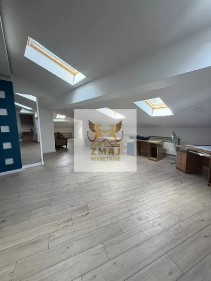 Poslovni prostor za izdavanje · 110 m² · Novi Sad - Centar, Stari Grad, Gradske lokacije, Novi Sad