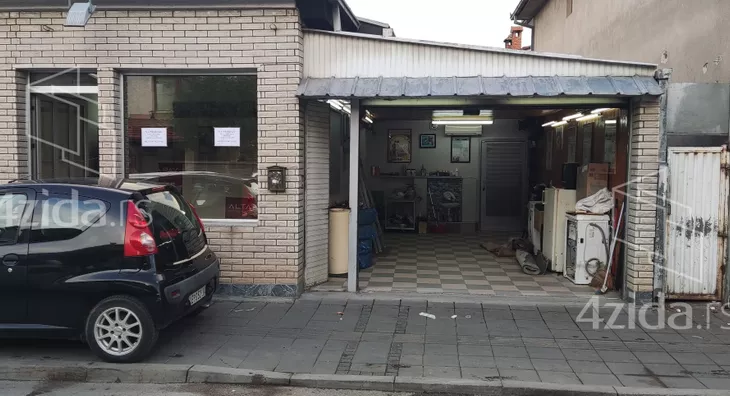 Poslovni prostor | 4zida