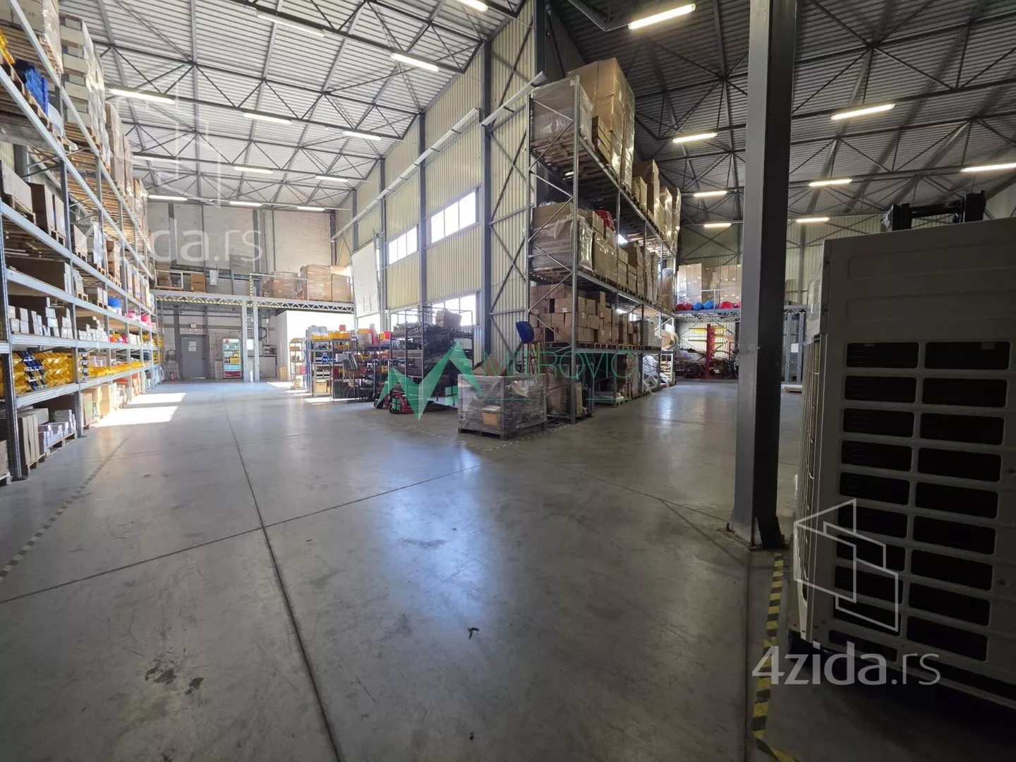 Poslovni prostor | 4zida