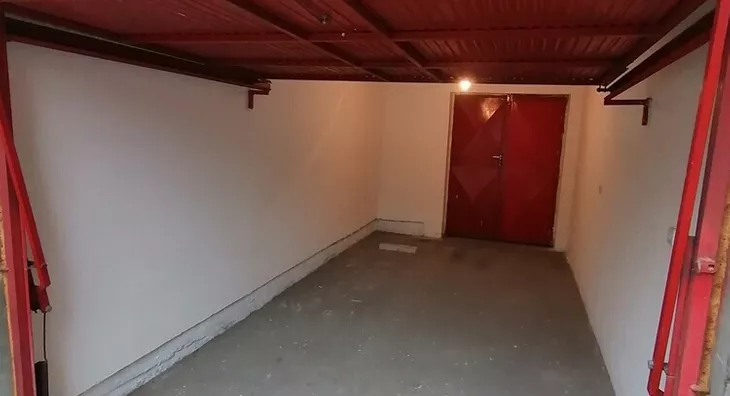 Garaža | 4zida