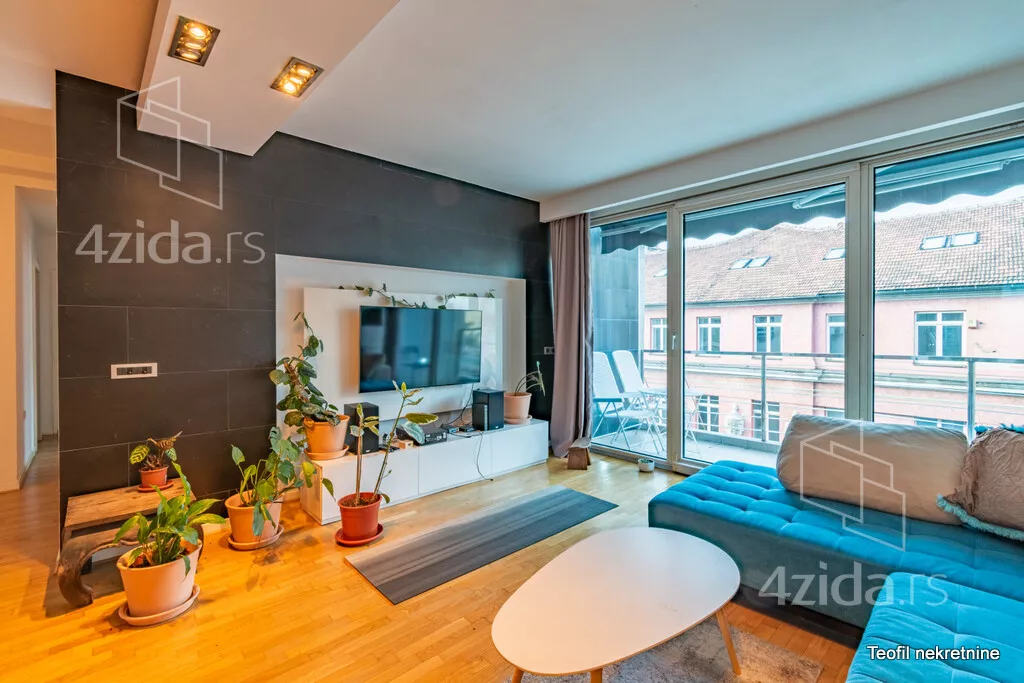 Četvorosoban stan | 4zida