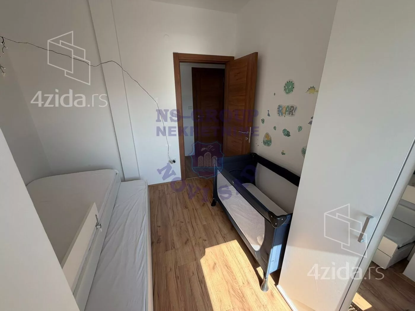 Troiposoban stan | 4zida