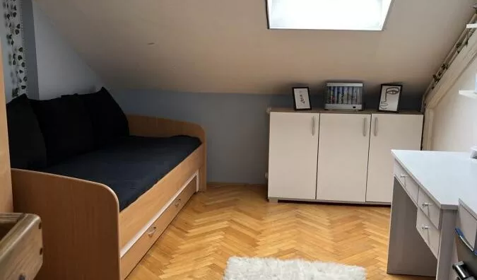 Četvoroiposoban stan | 4zida