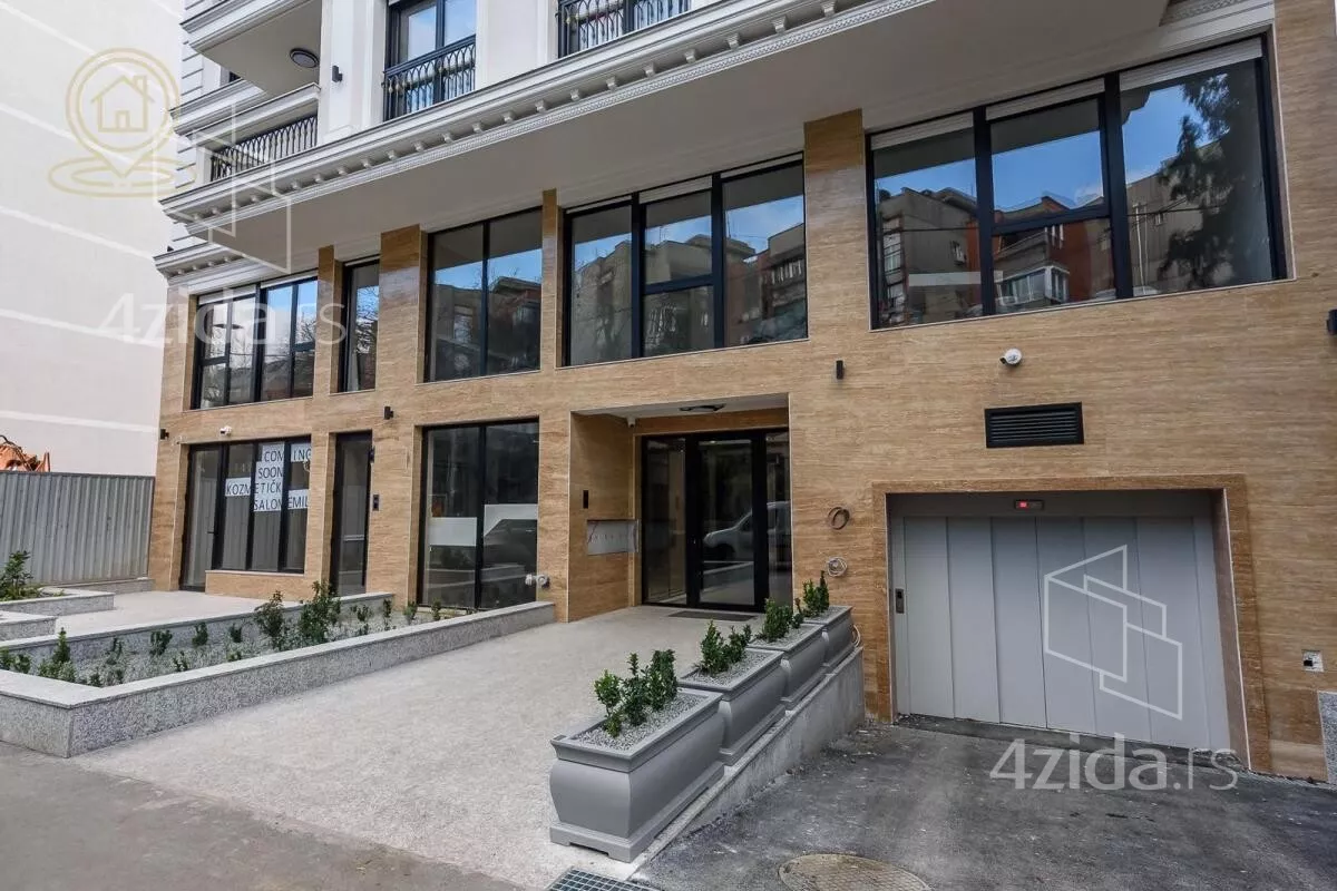 Poslovni prostor | 4zida