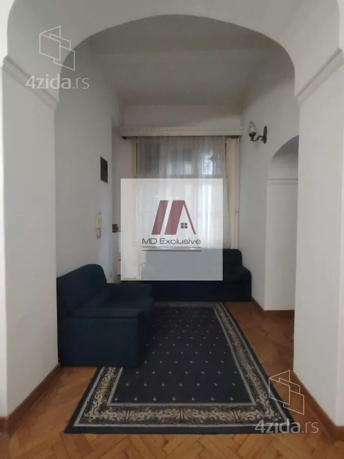 Šestosoban stan | 4zida