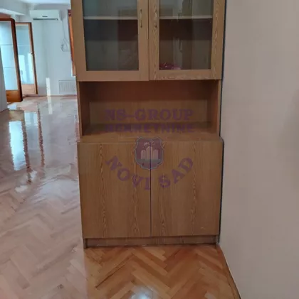 Cara Dušana | 4zida.rs