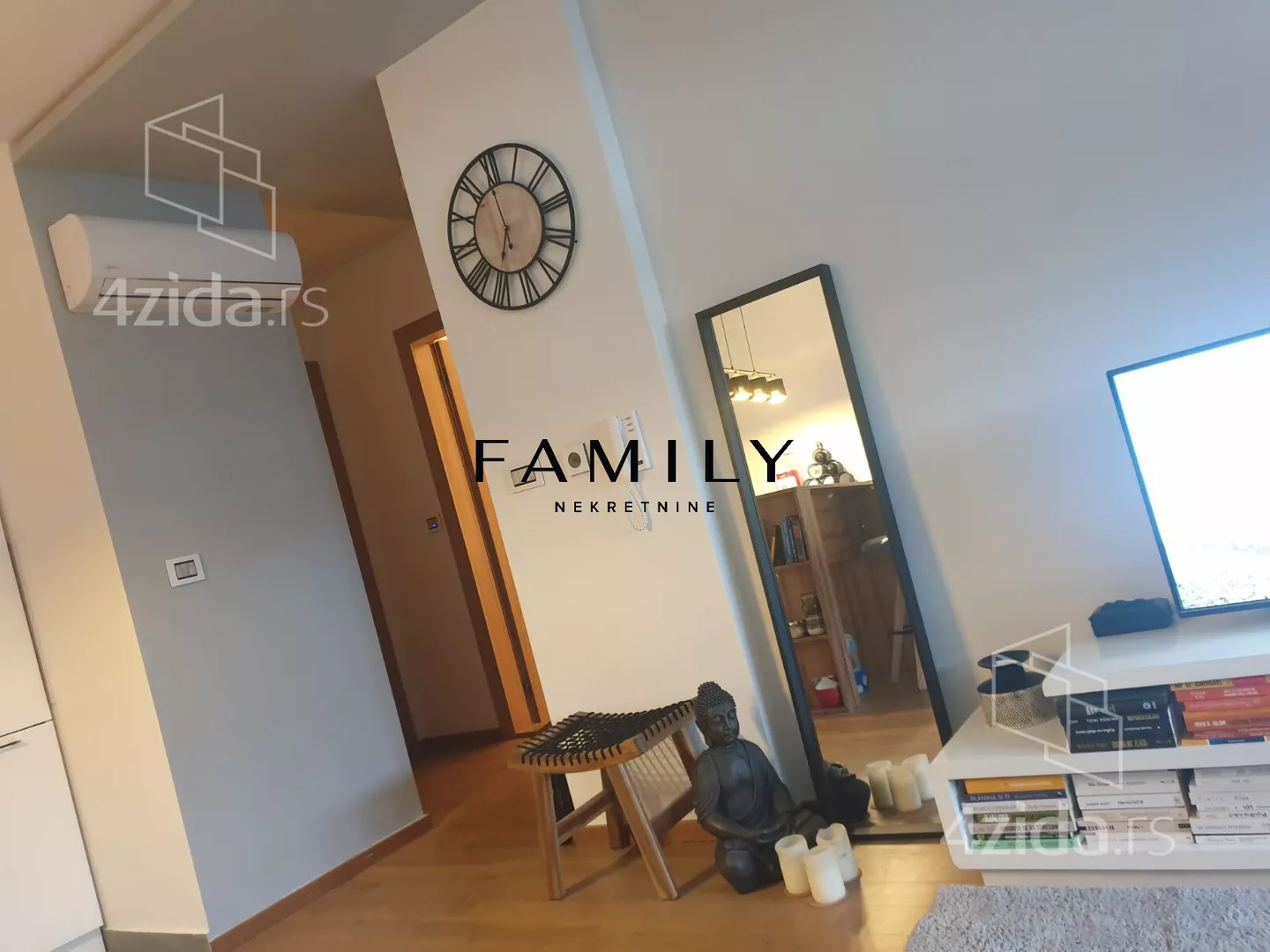 Jednoiposoban stan | 4zida